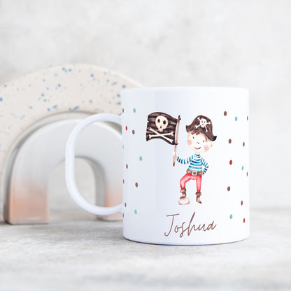 Kunststofftasse niedliche Piraten
